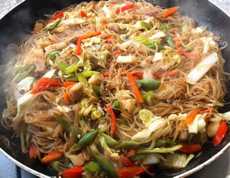 panlasang pinoy pancit bihon.